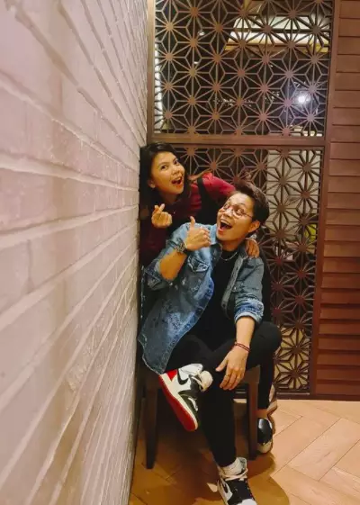 Potret kompak Greysia Polii dan Apriyani Rahayu dari berbagai sumber