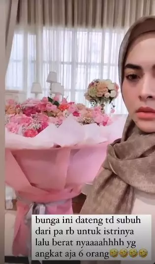 ultah Syahrini 39 © 2021 brilio.net ultah Syahrini 39 © 2021 brilio.net