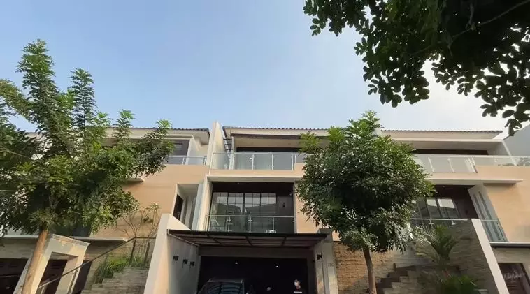 potret terbaru rumah Syahnaz © YouTube