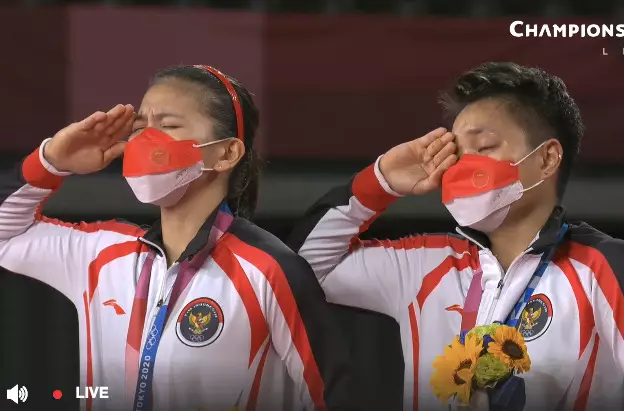 Momen Indonesia Raya berkumandang di Tokyo © Champions TV