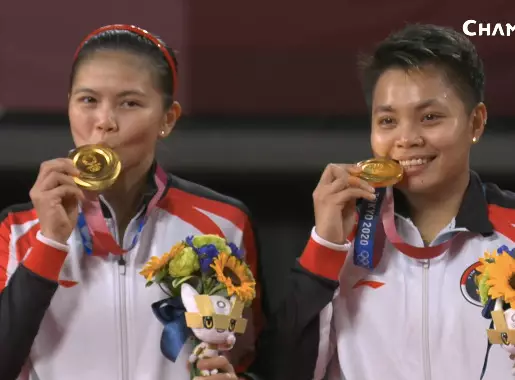 Momen Indonesia Raya berkumandang di Tokyo © Champions TV