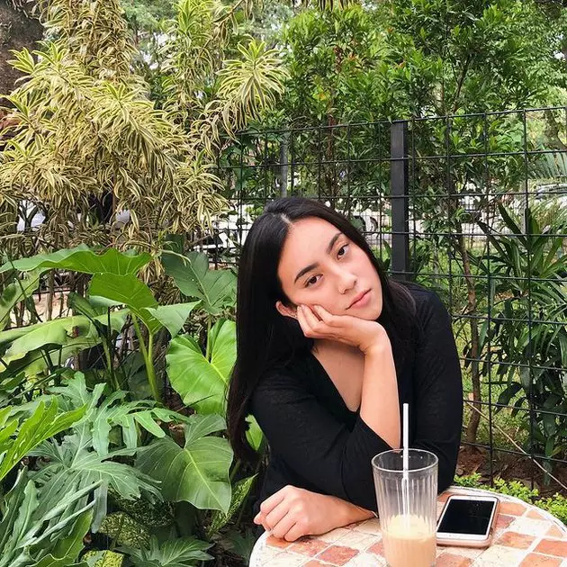 Potret Casey Rebecca © Instagram/@rebeccatulung