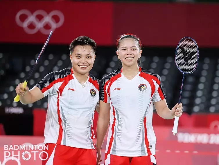 Kisah di balik servis forehand Greysia Polii yang unik Instagram Kisah di balik servis forehand Greysia Polii yang unik Instagram