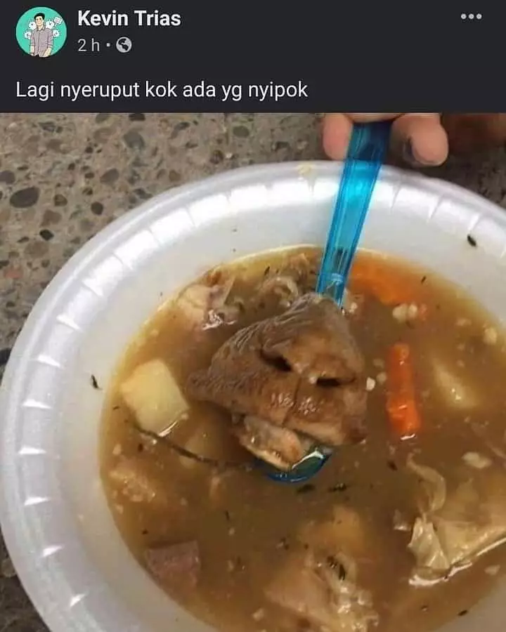 momen apes buka nasi kotak © 2021 instagram.com