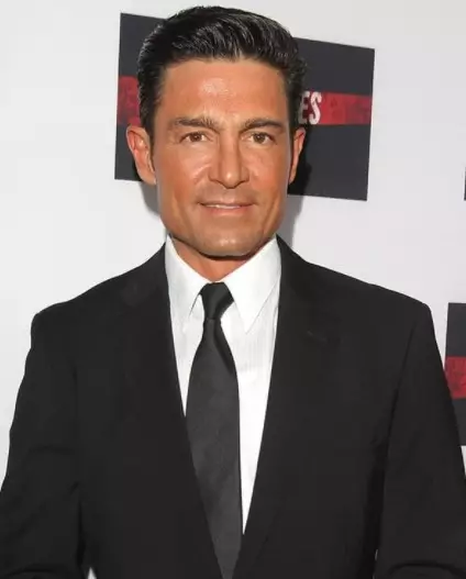 Potret terkini aktor telenovela populer di Indonesia dari berbagai sumber Potret terkini aktor telenovela populer di Indonesia dari berbagai sumber