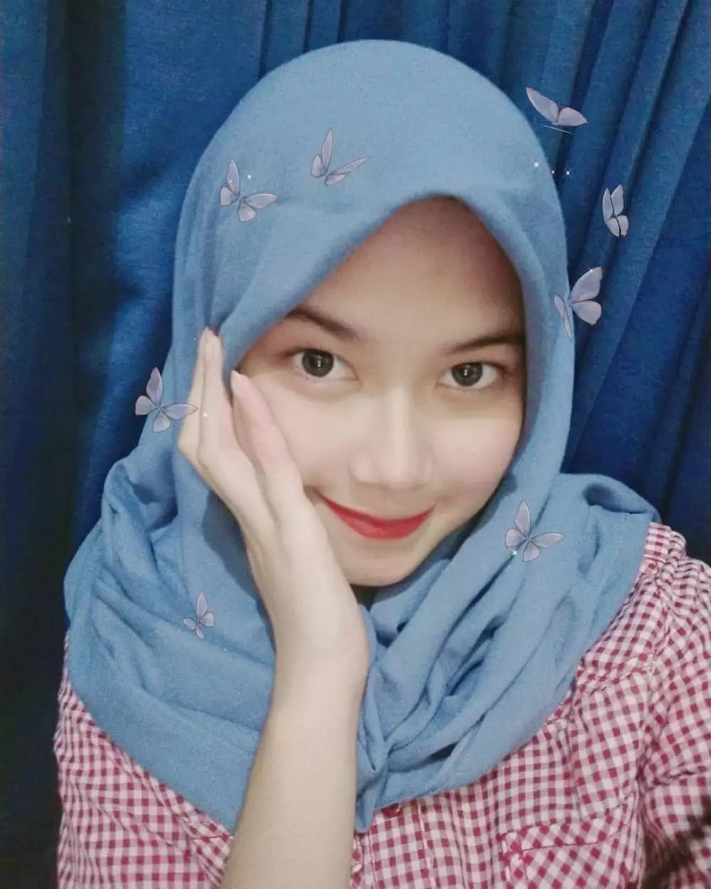 Mantan personel JKT48 pakai hijab © 2021 brilio.net Mantan personel JKT48 pakai hijab © 2021 brilio.net