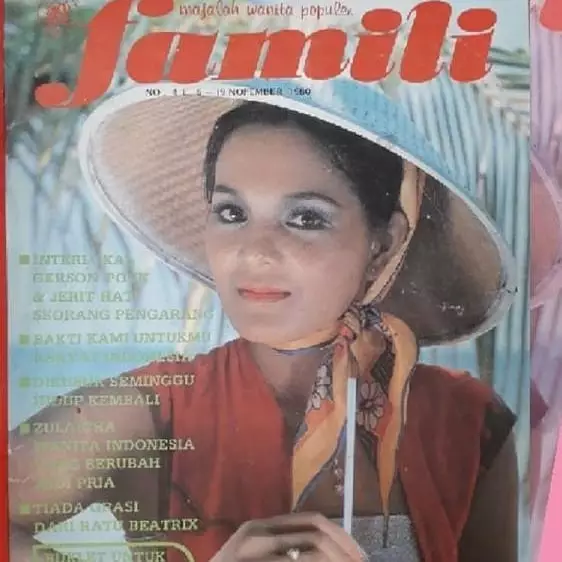 Potret lawas ratu antagonis 90-an di cover majalah dari berbagai sumber