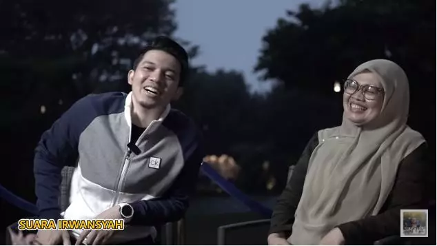 potret kenangan irwansyah dan sang ibunda © berbagai sumber
