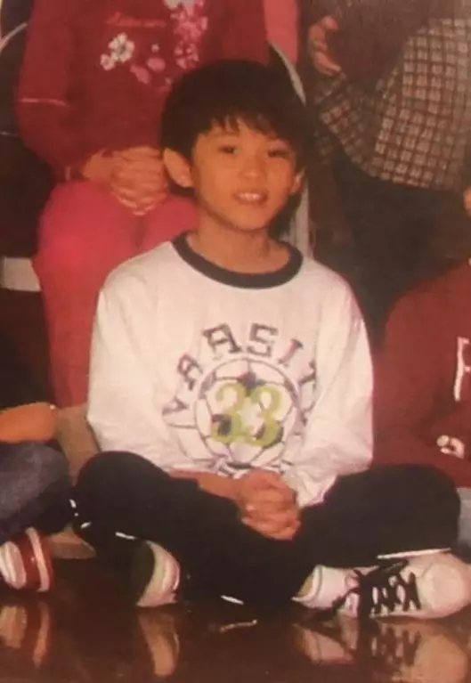 Potret masa kecil Mark Lee member boyband NCT dari berbagai sumber