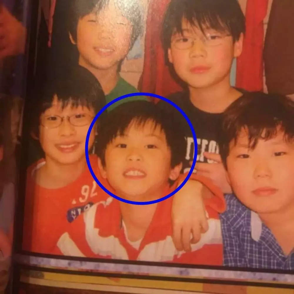 Potret masa kecil Mark Lee member boyband NCT dari berbagai sumber