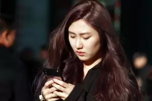 7 Kebiasaan ini bikin HP cepat rusak, no 7 paling sering dilakukan