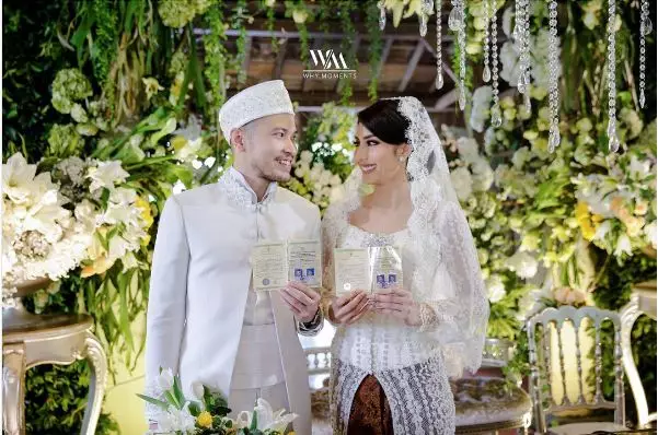 Fakta perceraian Tyas Mirasih © 2021 brilio.net Fakta perceraian Tyas Mirasih © 2021 brilio.net