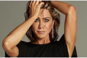 Jennifer Aniston cuma makan sekeping keripik kentang saat stress