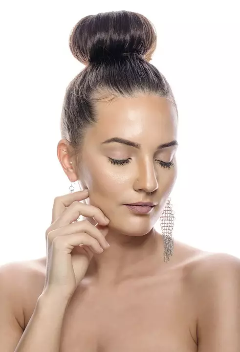 Penyebab kulit berminyak © healthline dan sumber lain