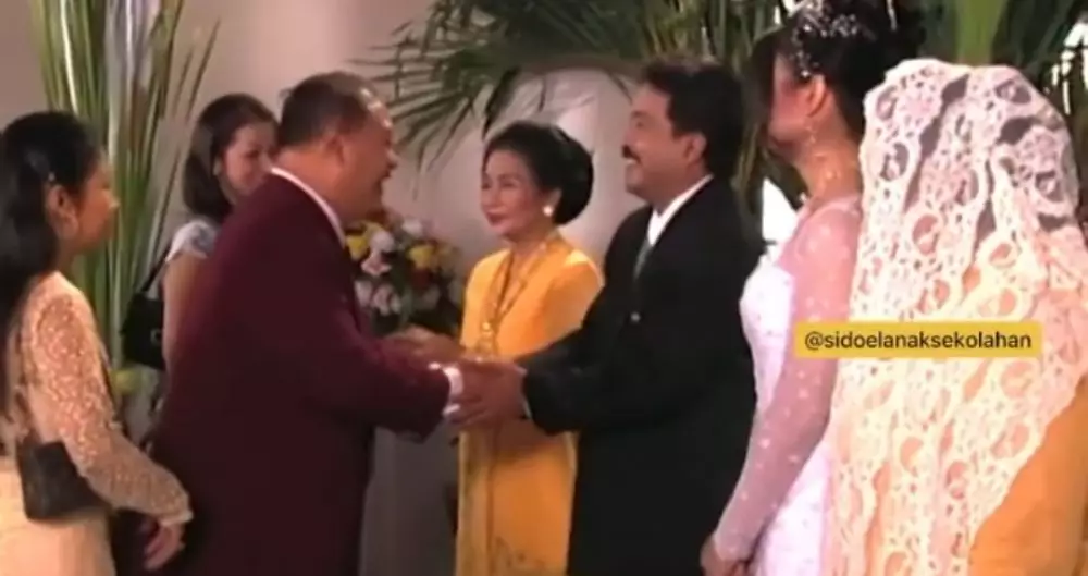 Pernikahan Si Doel dan Sarah © 2021 brilio.net