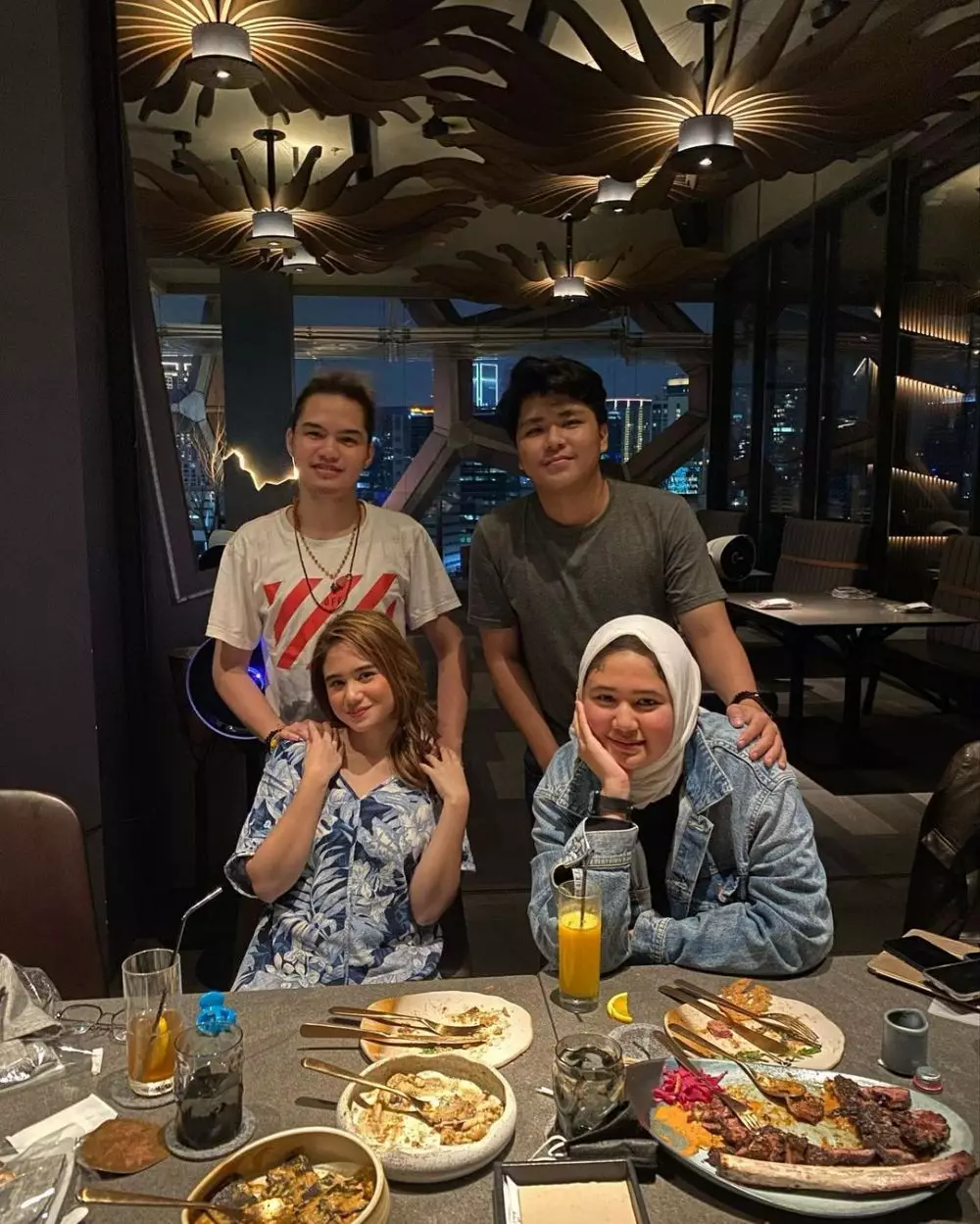 Momen Tissa Biani rayakan ultah sang ayah Instagram/@tissabiani