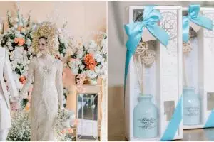 Potret suvenir 11 seleb di momen pernikahan, Dian Pelangi unik