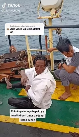 Penyelamatan nelayan © TikTok Penyelamatan nelayan © TikTok