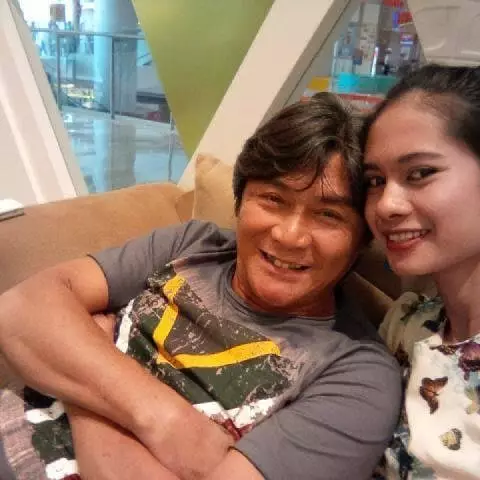 istri laga tanpa makeup © Instagram