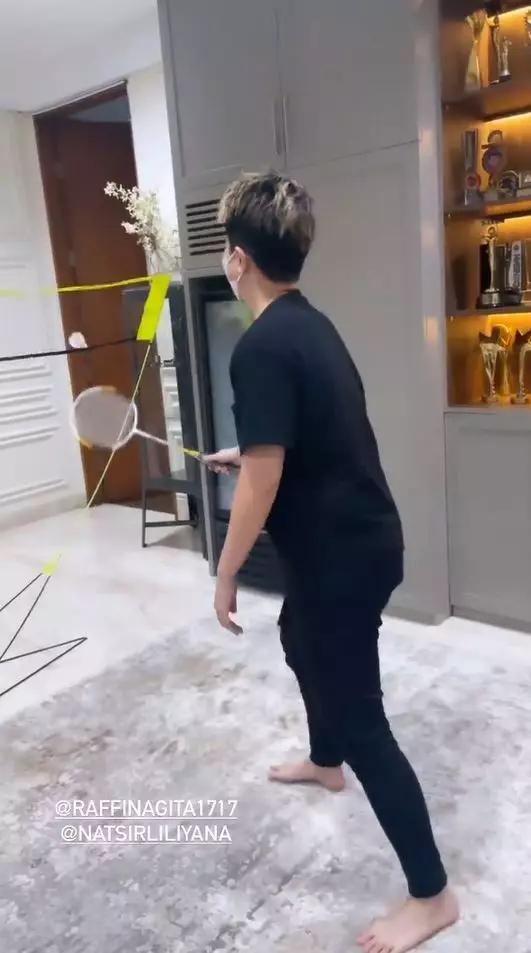 Butet di rumah Raffi © Instagram