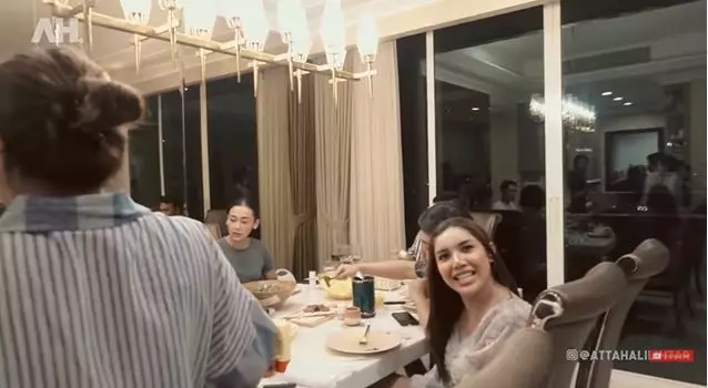 keluarga Aurel bertemu keluarga Atta © 2021 brilio.net