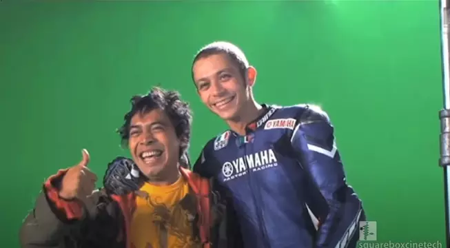 Komeng dan Valentino Rossi © 2021 brilio.net Komeng dan Valentino Rossi © 2021 brilio.net