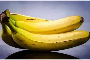 Sering dikonsumsi, 9 buah ini ternyata perlu dihindari saat diet