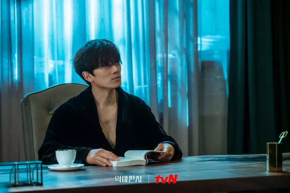 karakter protagonis drama Korea © 2021 soompi.com