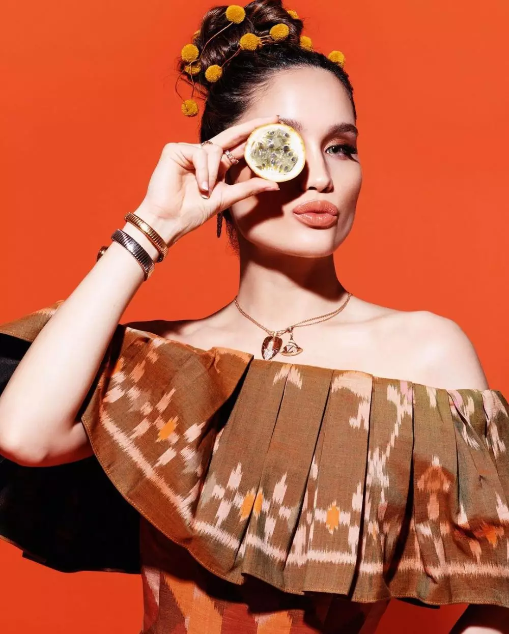 pemotretan Cinta Laura bertema markisa © 2021 brilio.net pemotretan Cinta Laura bertema markisa © 2021 brilio.net