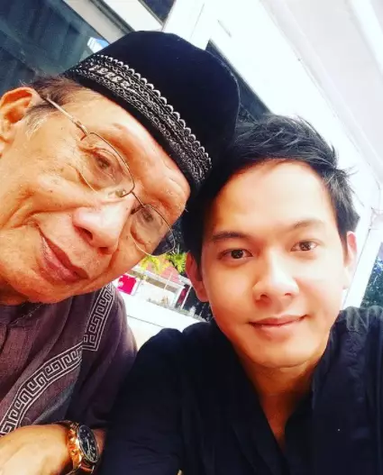 Andi Arsyil dan sang ayah © 2021 brilio.net Andi Arsyil dan sang ayah © 2021 brilio.net