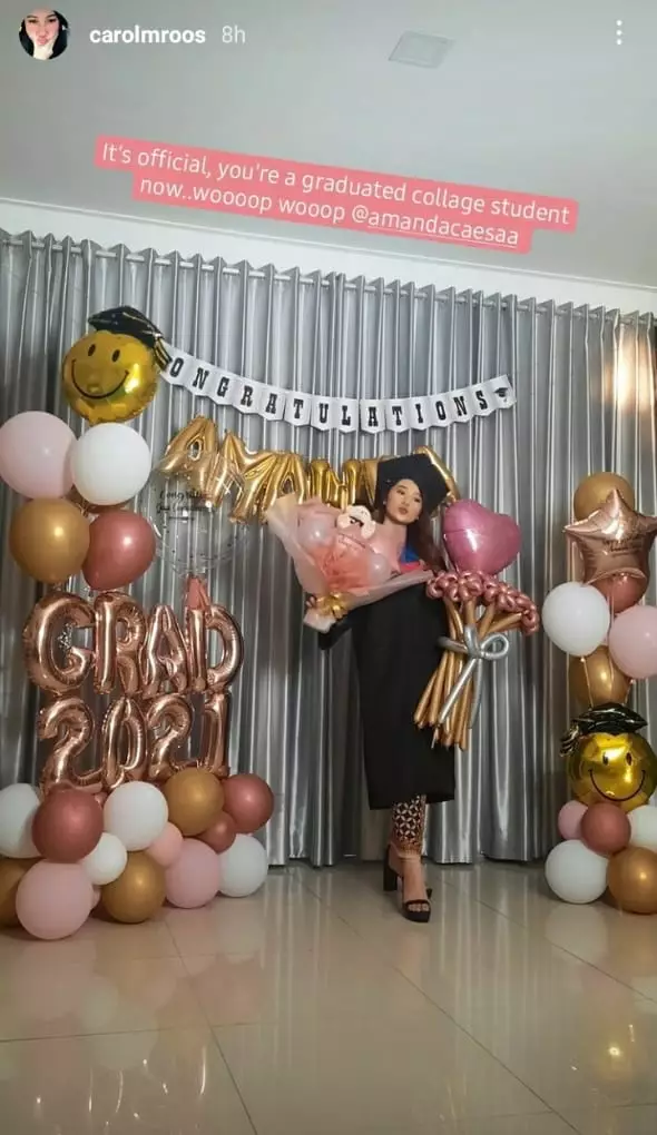 Momen wisuda Amanda Caesa © berbagai sumber Momen wisuda Amanda Caesa © berbagai sumber