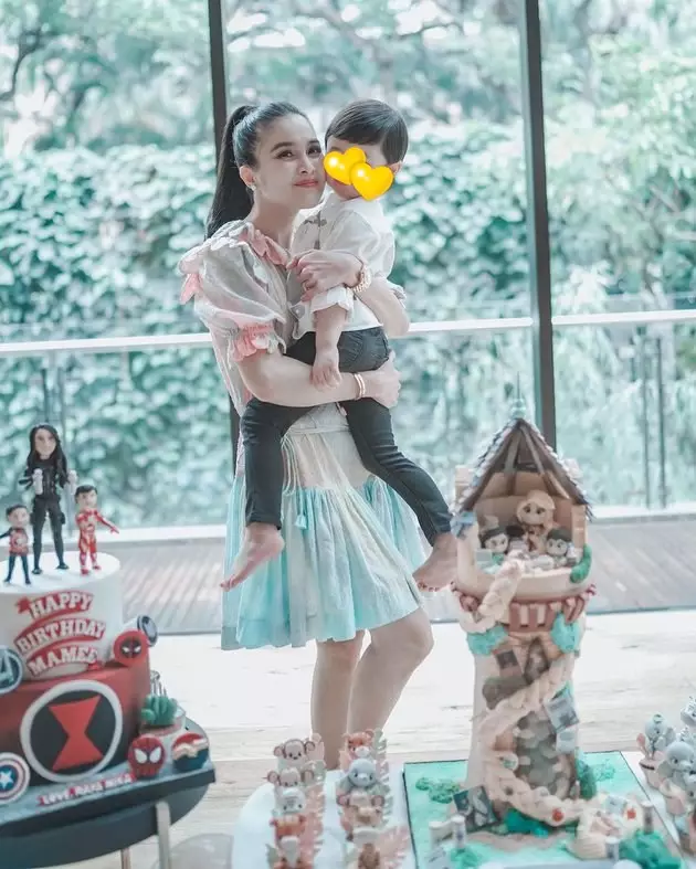 potret ulang tahun sandra dewi ke-38 © instagram