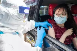 Demi pandemi terkendali, vaksinasi nasional terus diakselerasi