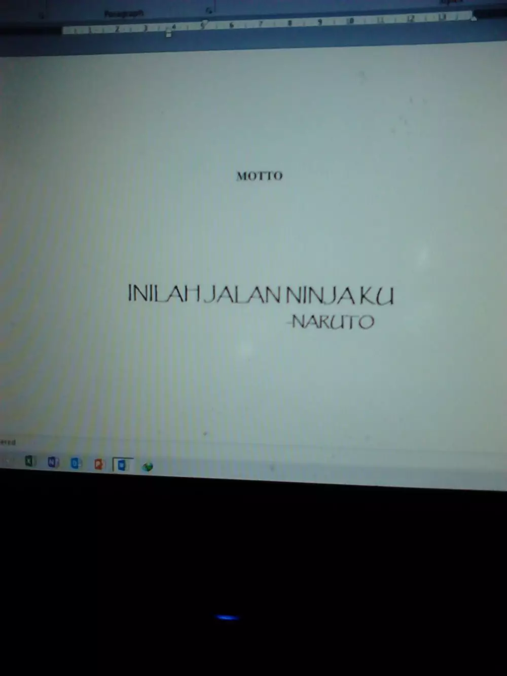 Tulisan di halaman motto skripsi © berbagai sumber Tulisan di halaman motto skripsi © berbagai sumber