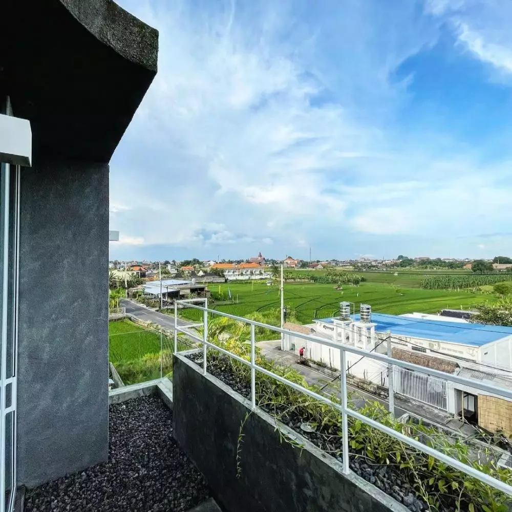 Potret rooftop pesinetron cantik dari berbagai sumber