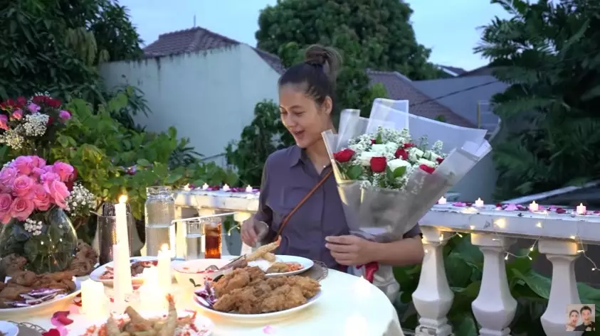 Momen Baim Wong beri kejutan ke Paula Youtube/Baim Paula