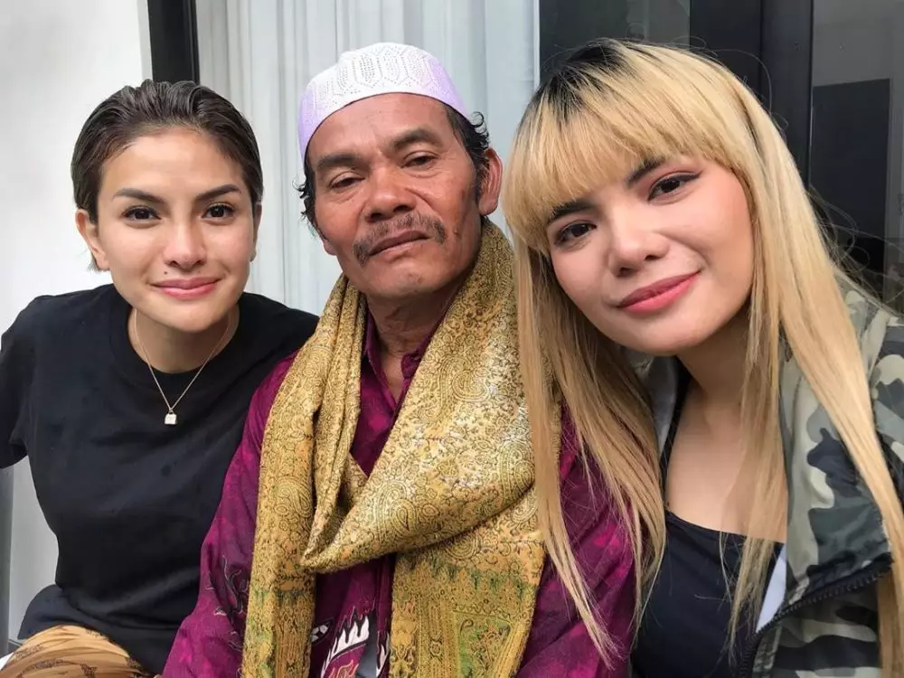 ayah dinar candy sakit © 2021 Instagram