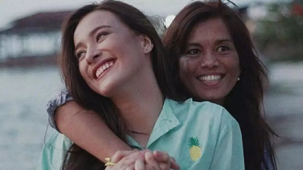 potret pesinetron cantik blasteran bareng ibu dari berbagai sumber potret pesinetron cantik blasteran bareng ibu dari berbagai sumber