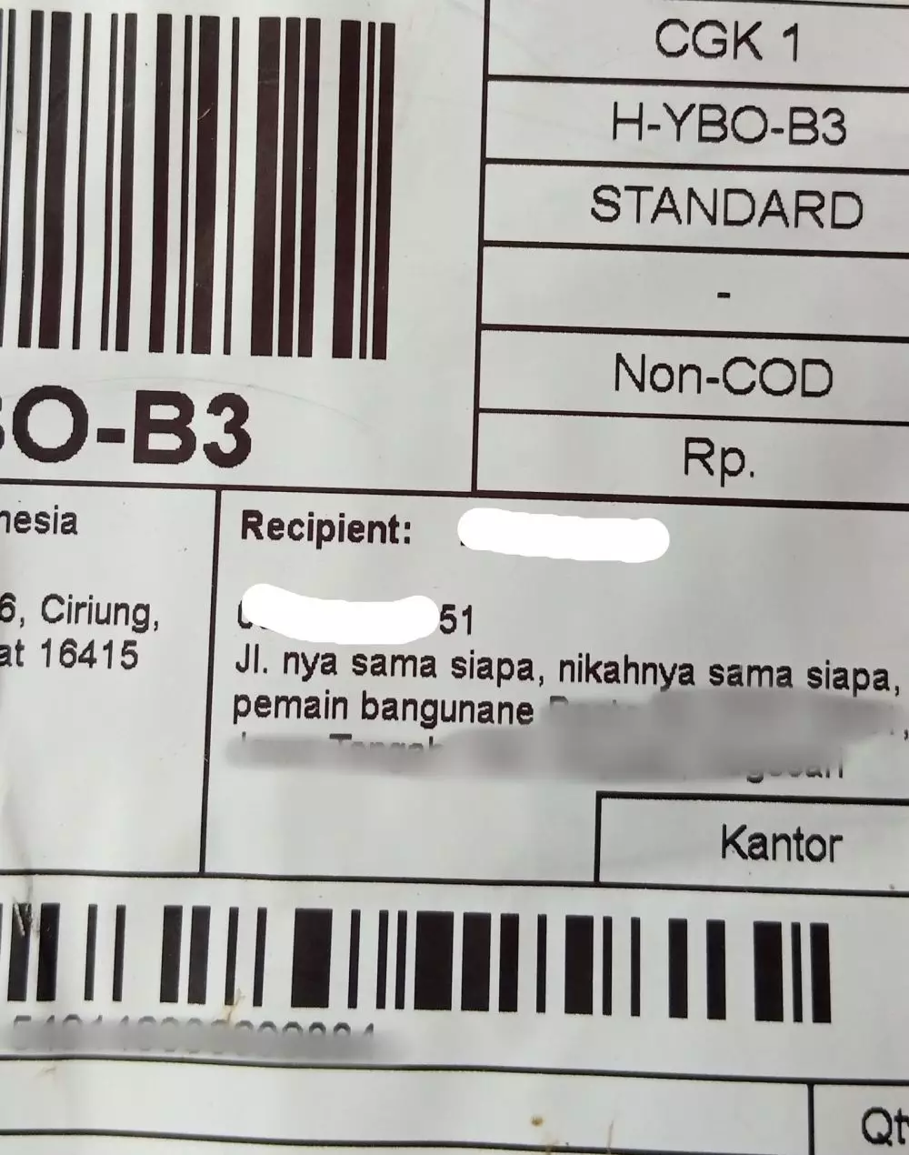 Curhat kocak di alamat paket © Twitter