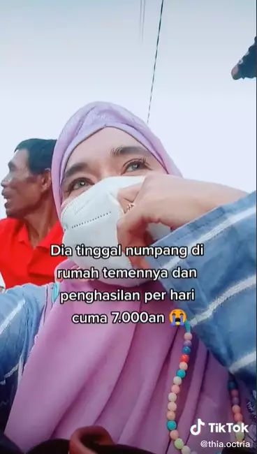 Kisah miris tukang becak diusir anak TikTok Kisah miris tukang becak diusir anak TikTok