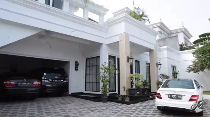 detail rumah olivia zalianty © YouTube detail rumah olivia zalianty © YouTube