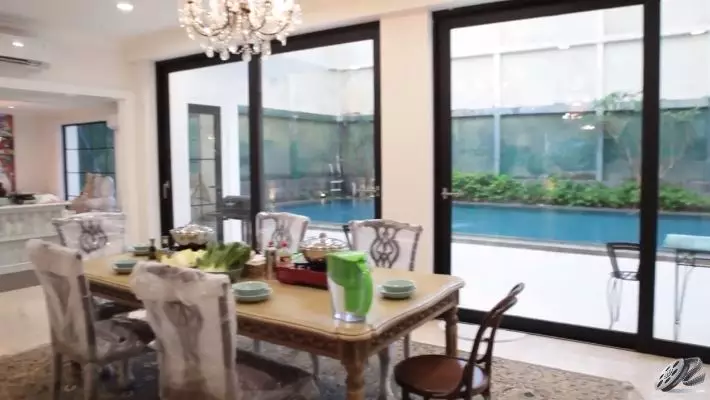 detail rumah olivia zalianty © YouTube detail rumah olivia zalianty © YouTube