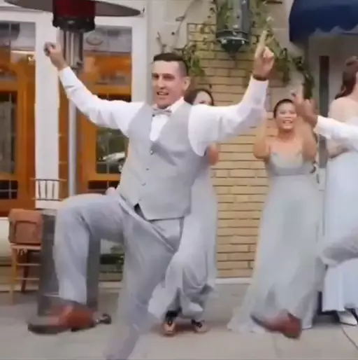 Viral aksi pengantin menari bak film India Instagram Viral aksi pengantin menari bak film India Instagram