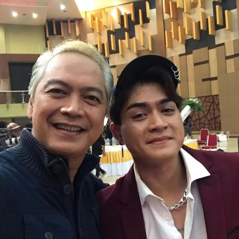 pesinetron peran ayah anak kandung © 2021 berbagai sumber pesinetron peran ayah anak kandung © 2021 berbagai sumber