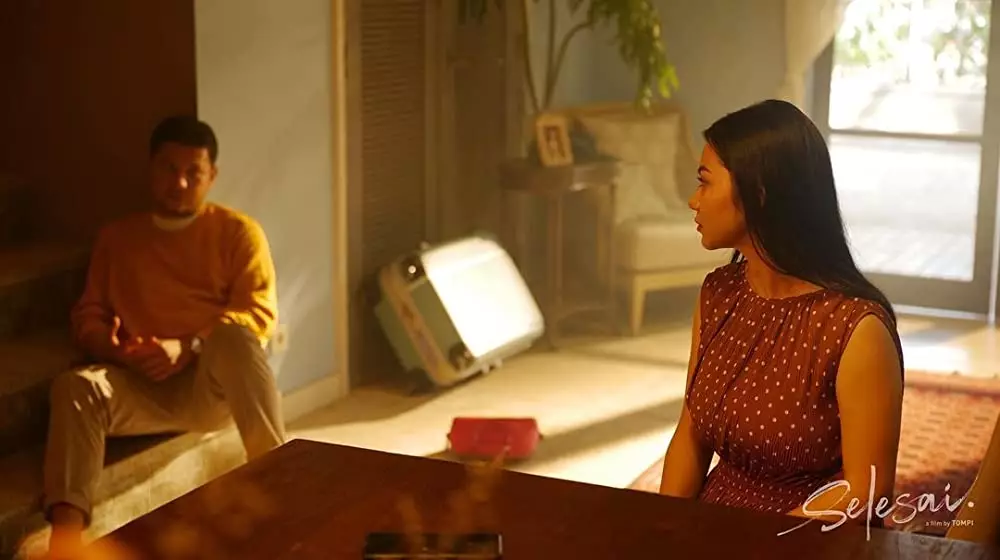 7 Fakta menarik film Selesai, Gading Martin dan Ariel Tatum jadi pasutri berbagai sumber 7 Fakta menarik film Selesai, Gading Martin dan Ariel Tatum jadi pasutri berbagai sumber