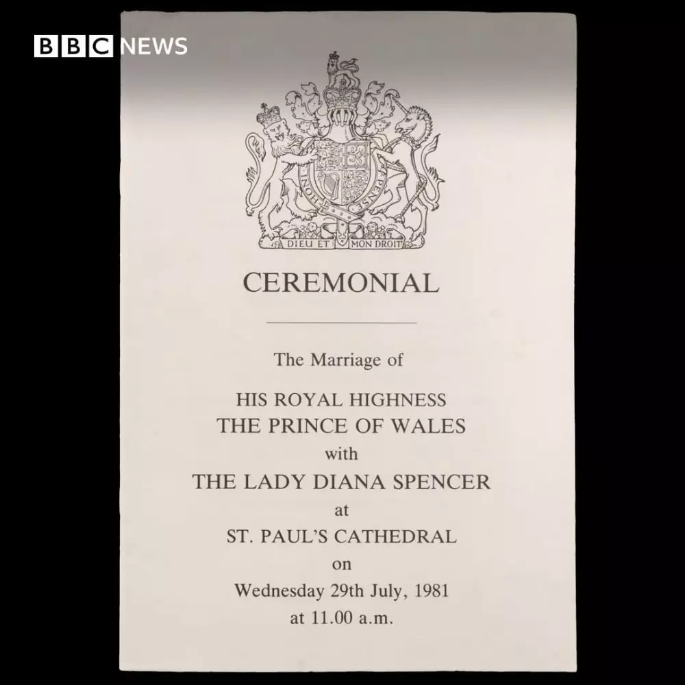 Potongan kue pernikahan Pangeran Charles & Lady Diana Instagram Potongan kue pernikahan Pangeran Charles & Lady Diana Instagram