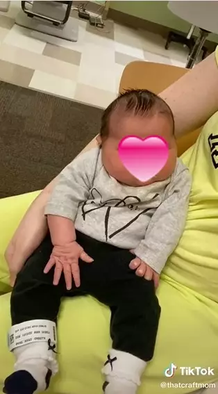 Cerita ibu lahirkan bayi 4 kg tanpa pereda nyeri © TikTok