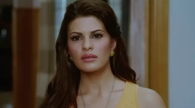 Transformasi Jacqueline Fernandez dari berbagai sumber Transformasi Jacqueline Fernandez dari berbagai sumber