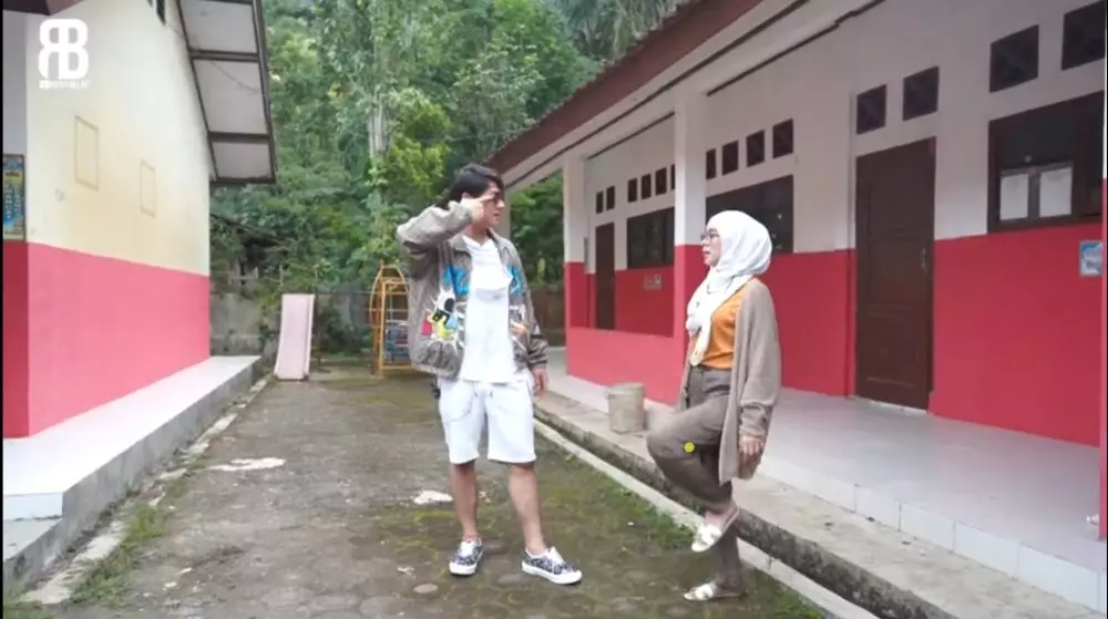 Penampakan sekolah Lesty © 2021 brilio.net