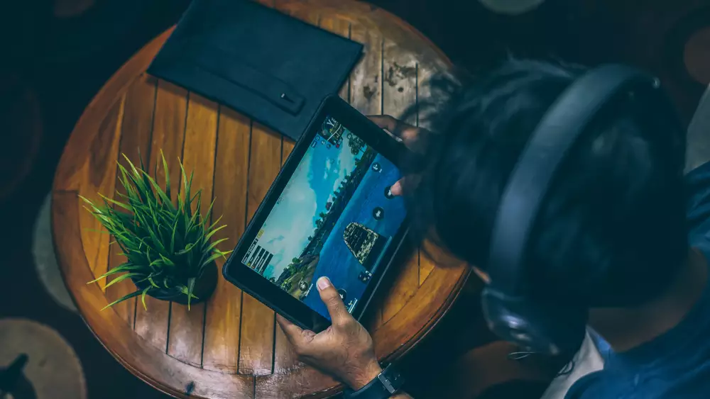 5 Taktik menyelinap tanpa diketahui musuh © 2021 brilio.net 5 Taktik menyelinap tanpa diketahui musuh © 2021 brilio.net